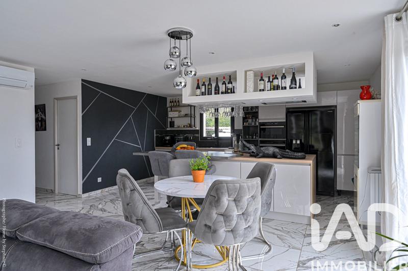 Maison - 88 m² - 4 pièces