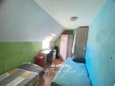 Maison - 86 m² - 5 pièces