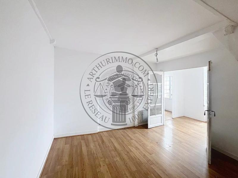 Maison - 96 m² - 4 pièces