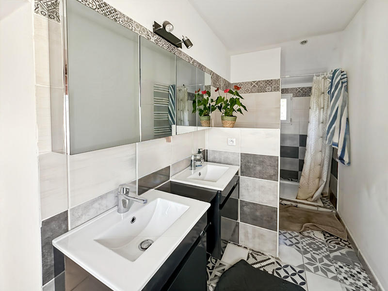 Maison - 96 m² - 5 pièces