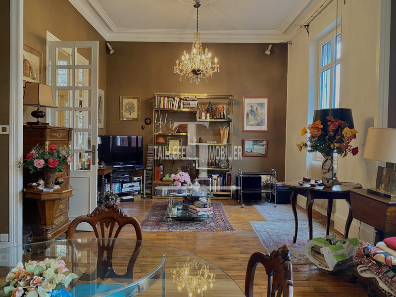 Maison - 172 m² - 8 pièces