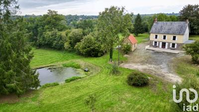 Maison - 122 m² - 4 pièces