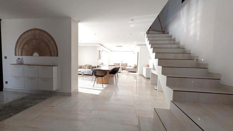 Villa - 134 m² - 6 pièces