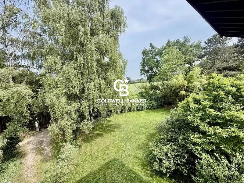 Maison - 220 m² - 7 pièces