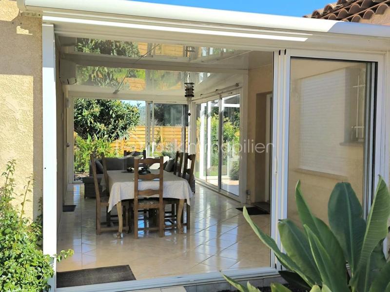 Maison - 253 m² - 10 pièces