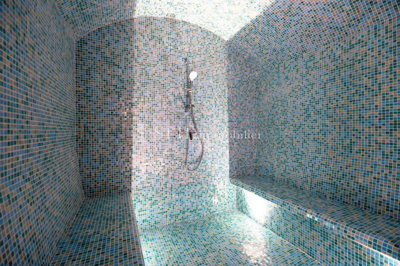 Villa - 180 m² - 5 pièces