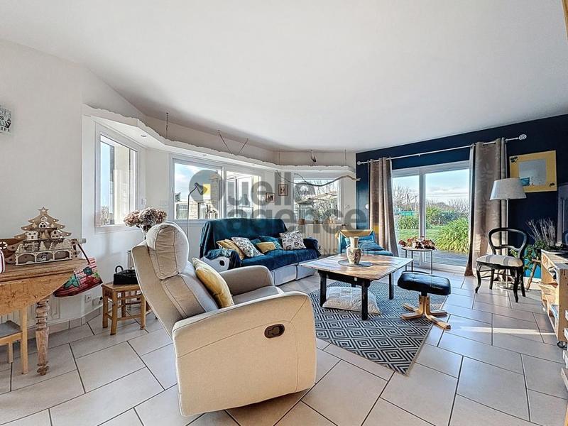 Maison - 175 m² - 6 pièces