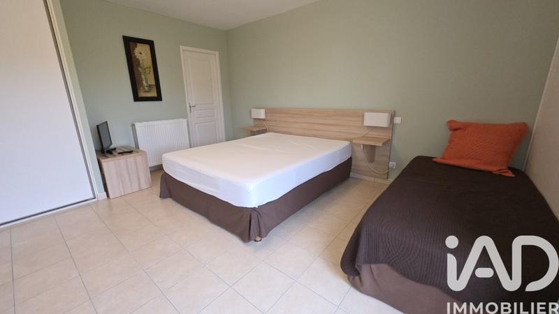 Maison - 240 m² - 9 pièces