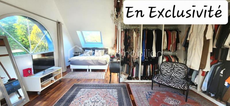 Propriété - 230 m² - 8 pièces