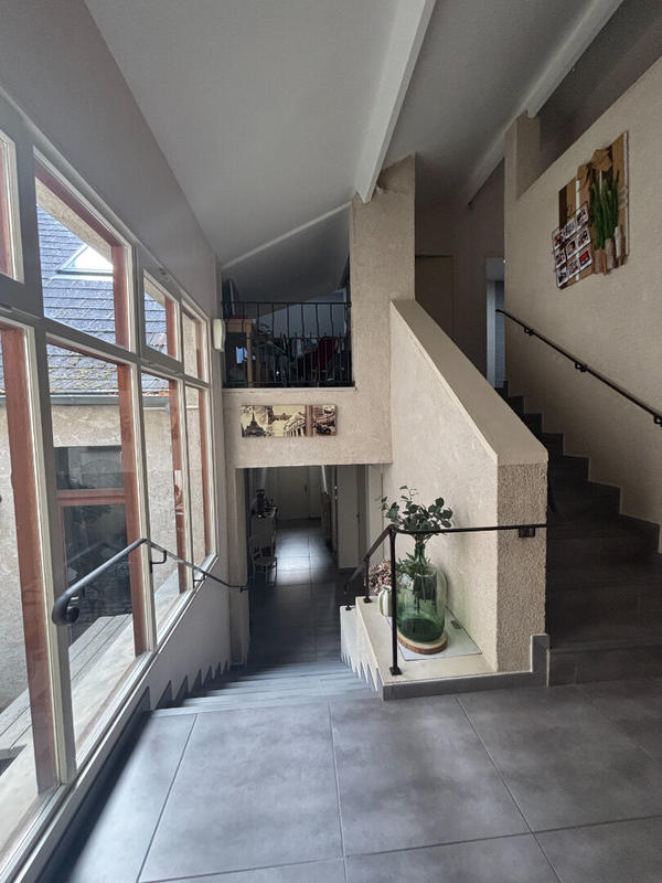 Maison - 212 m² - 6 pièces