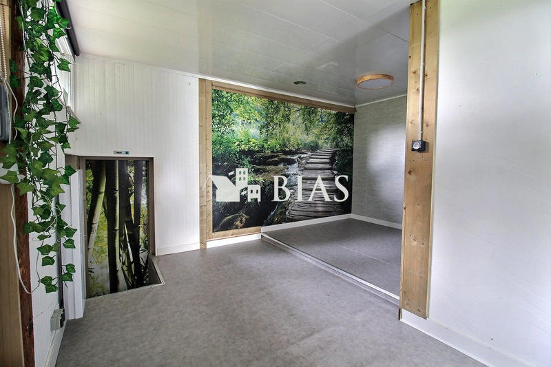 Immeuble - 79 m² - 6 pièces