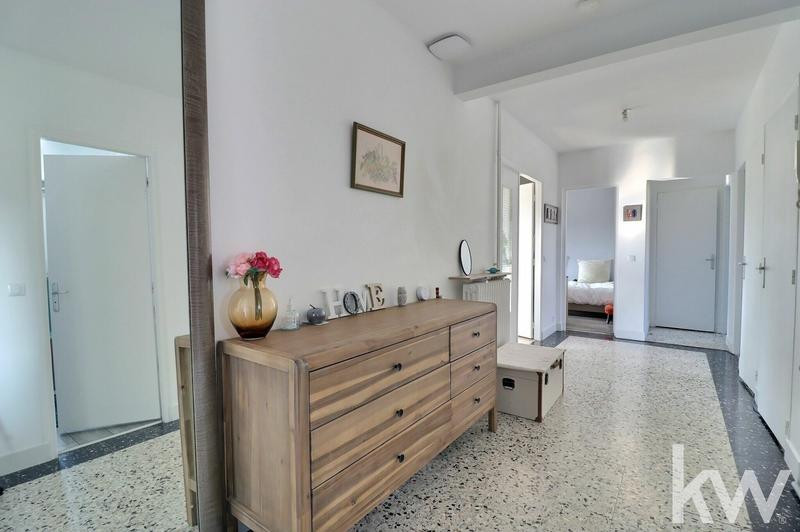 Appartement - 98 m² - 5 pièces