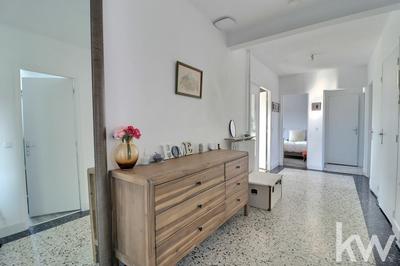 Appartement - 98 m² - 5 pièces