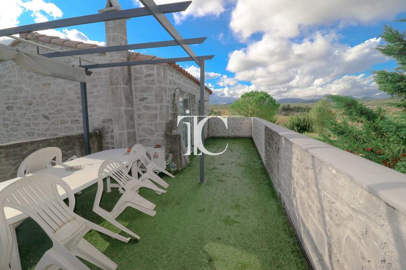 Mas - 195 m² - 5 pièces