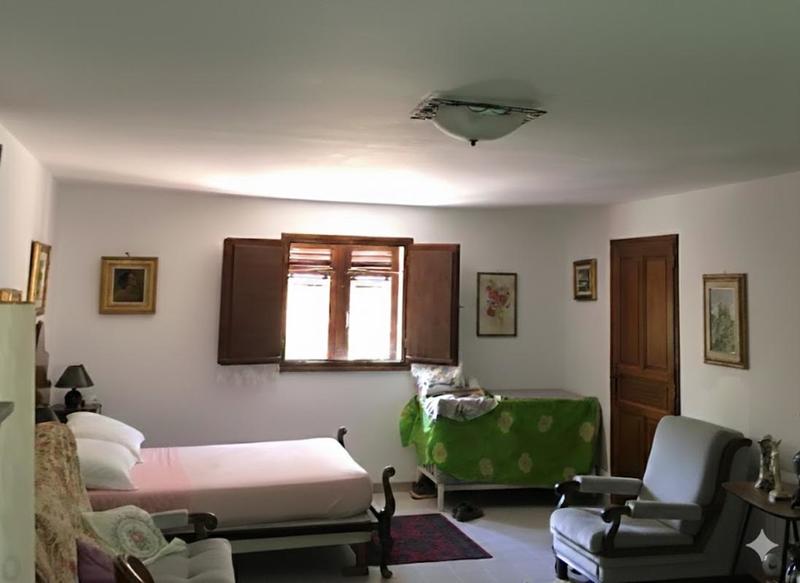 Pavillon - 216 m² - 11 pièces