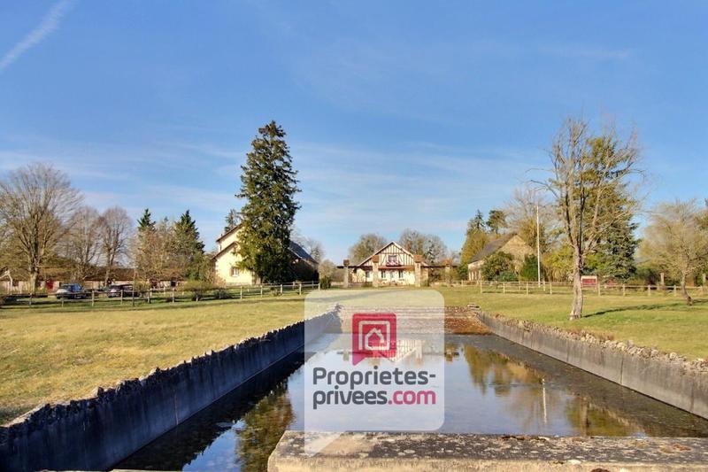 Propriété - 480 m² - 15 pièces