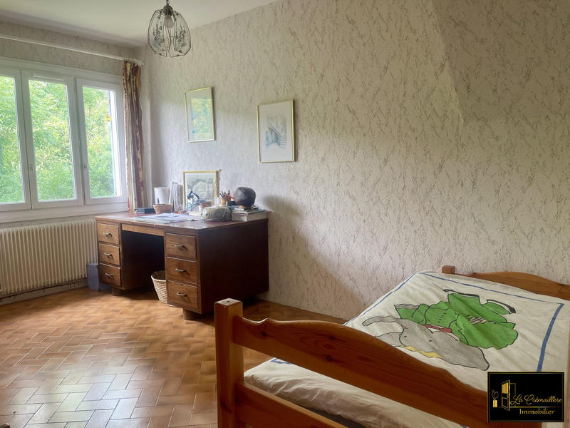 Maison - 236 m² - 9 pièces