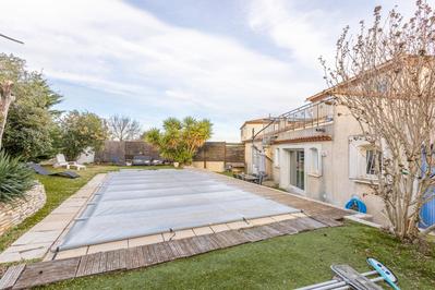 Maison ancienne - 195 m² - 5 pièces