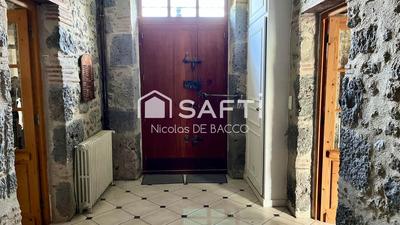 Maison - 385 m² - 10 pièces