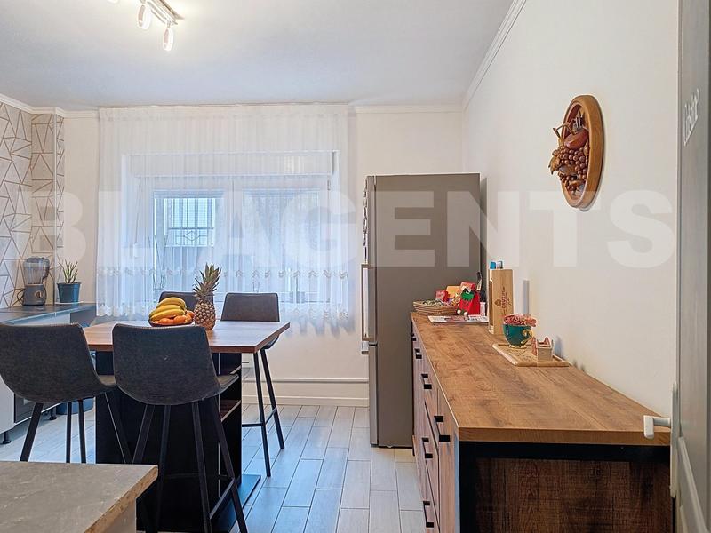 Maison - 97 m² - 5 pièces