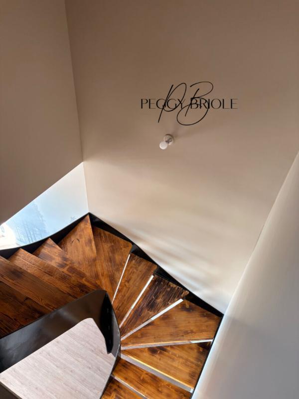 Appartement - 98 m² - 5 pièces