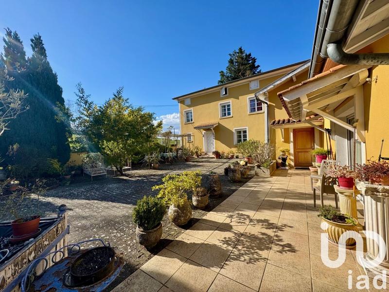 Maison - 345 m² - 10 pièces