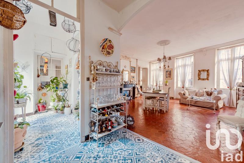 Maison - 366 m² - 26 pièces