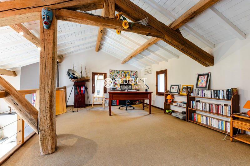 Maison ancienne - 208 m² - 6 pièces