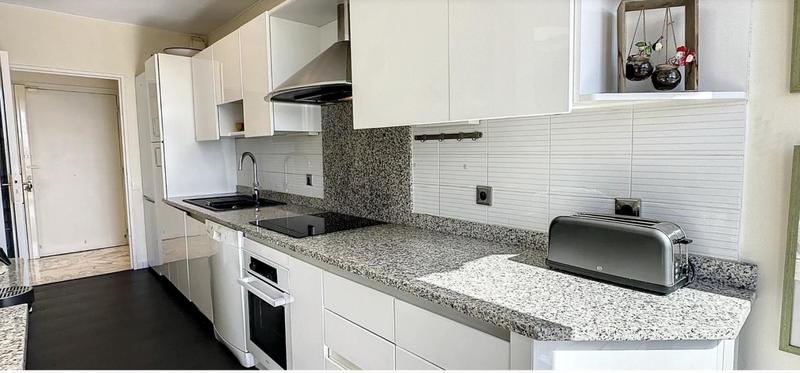 Appartement - 85 m² - 4 pièces