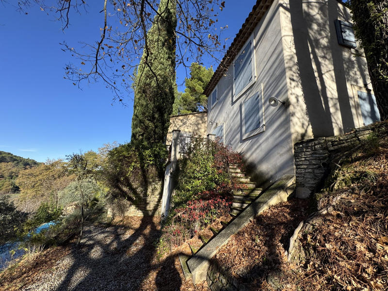 Maison traditionnelle - 165 m² - 6 pièces