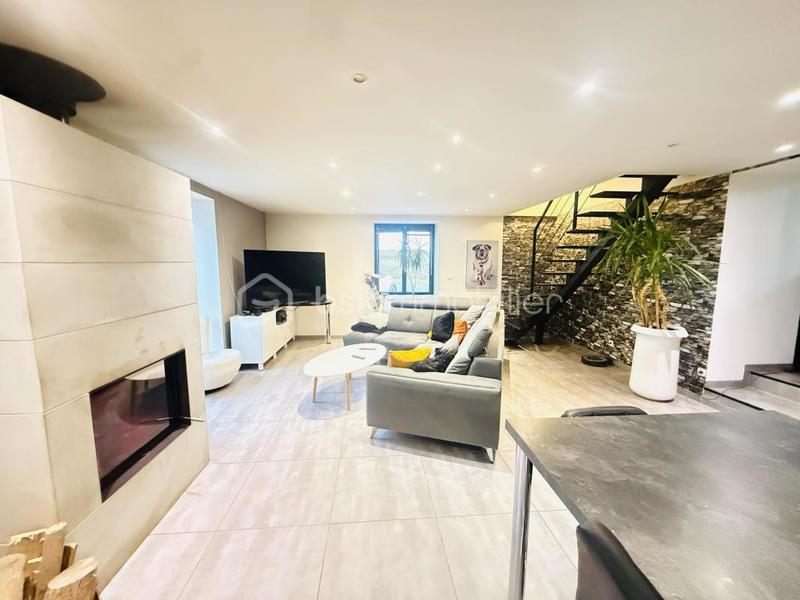 Longère - 296 m² - 6 pièces