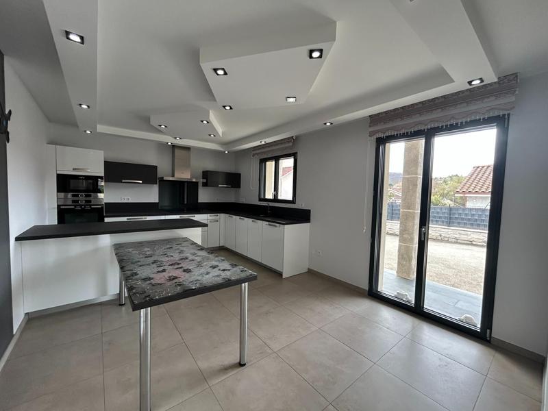 Maison - 173 m² - 6 pièces