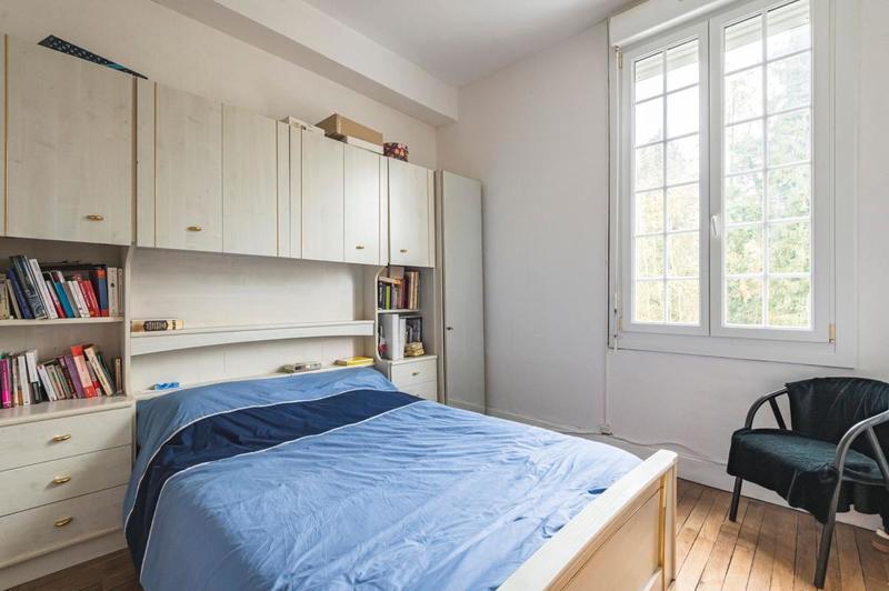 Maison - 260 m² - 8 pièces