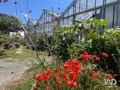 Local commercial - 30 000 m²