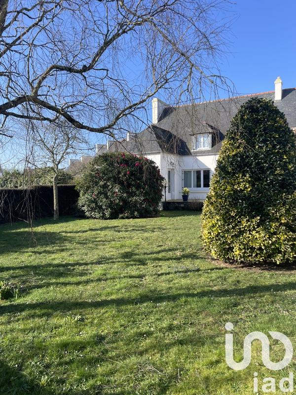 Maison - 281 m² - 11 pièces