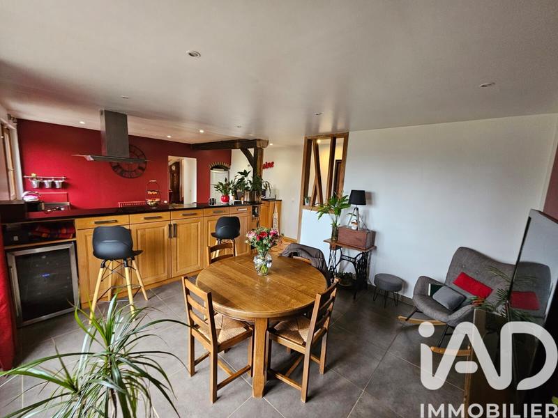 Maison - 195 m² - 7 pièces