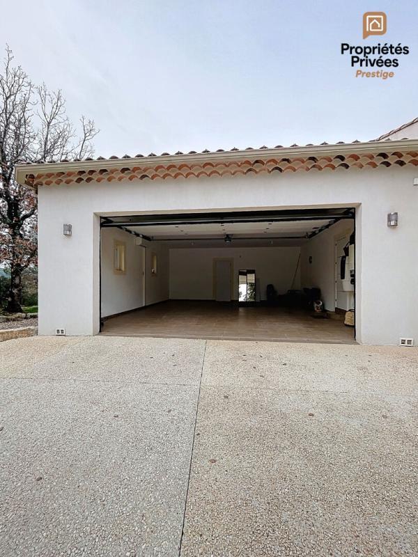 Villa - 205 m² - 5 pièces