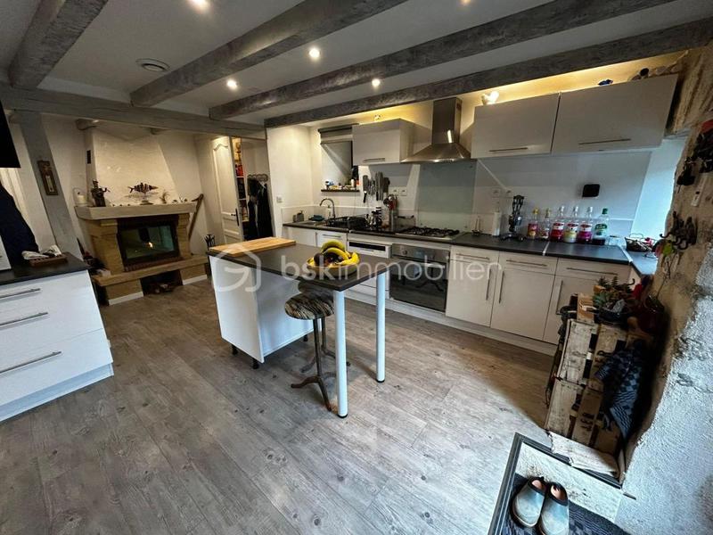 Maison en pierre - 88 m² - 4 pièces