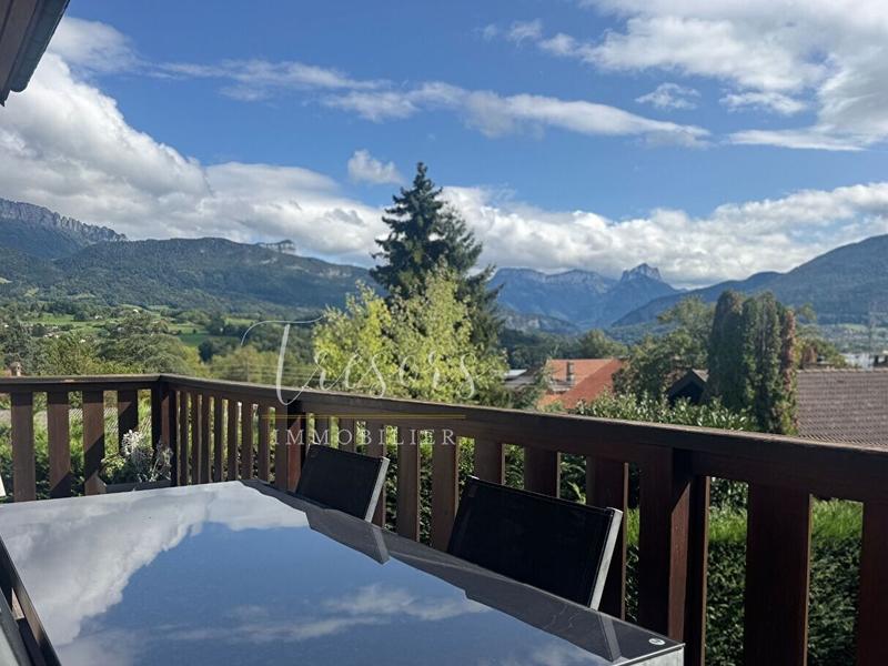 Appartement - 90 m² - 4 pièces