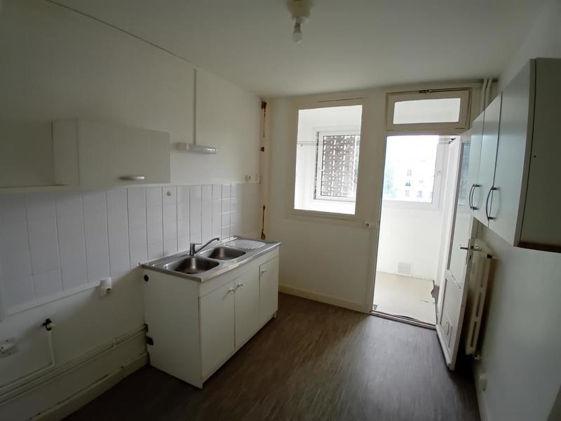 Appartement - 93 m² - 5 pièces