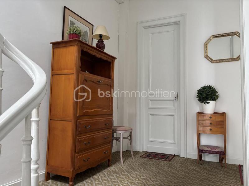 Maison bourgeoise - 252 m² - 10 pièces