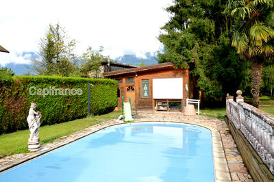 Maison - 224 m² - 6 pièces