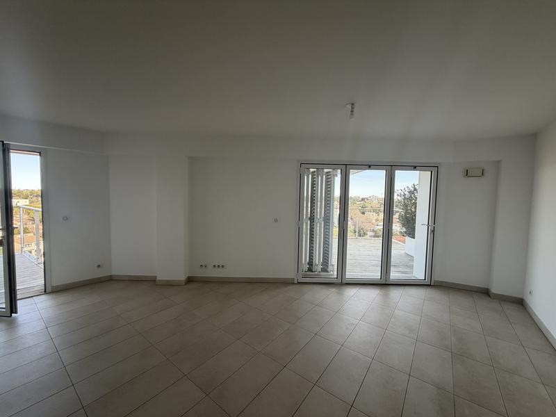 Appartement - 79 m² - 3 pièces