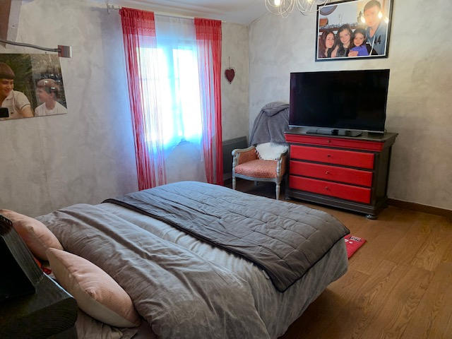 Maison - 185 m² - 7 pièces