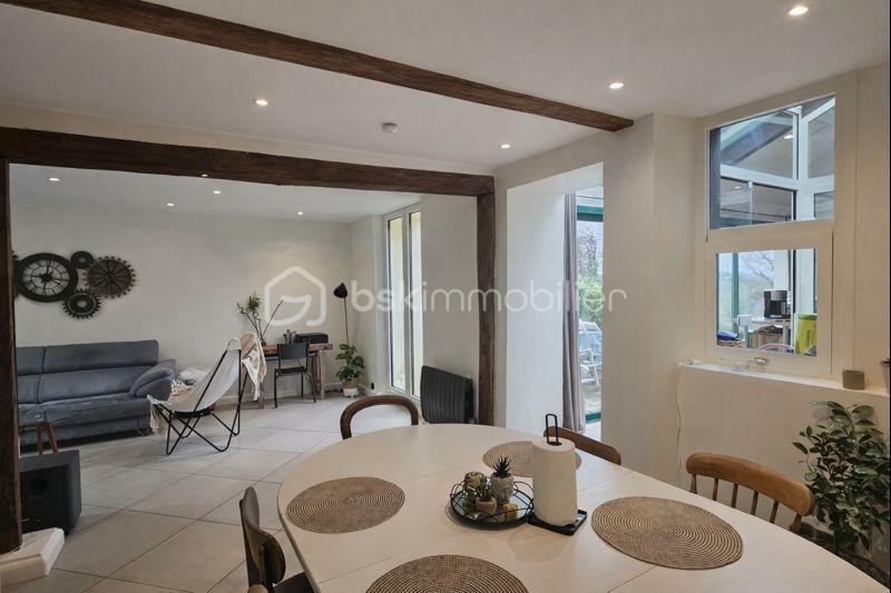 Maison en pierre - 105 m² - 5 pièces