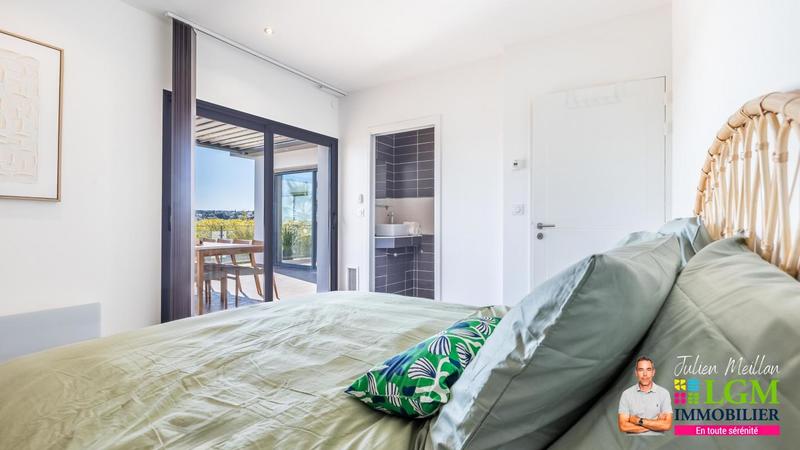 Villa - 250 m² - 5 pièces