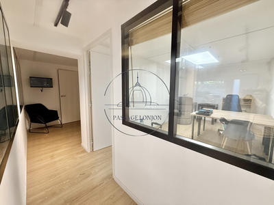 Bureau - 63 m² - 4 pièces