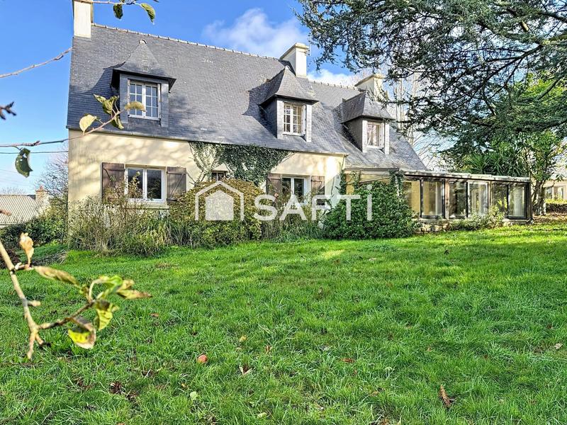 Maison - 160 m² - 9 pièces