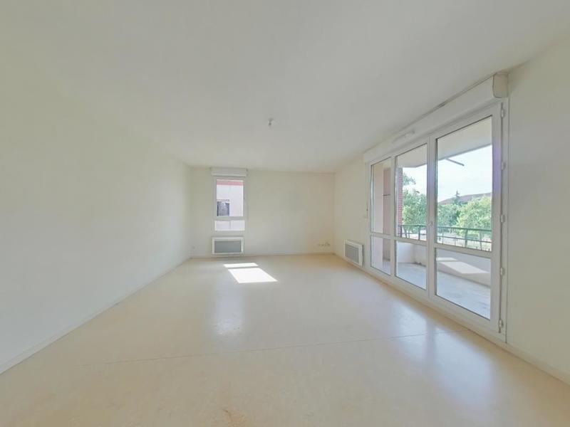 Appartement ancien - 83 m² - 4 pièces