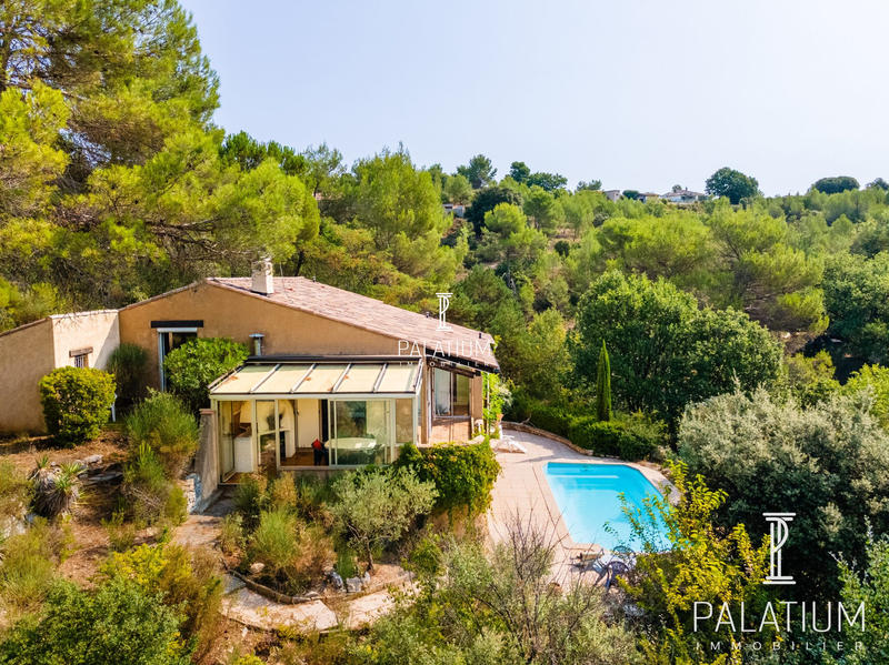 Villa - 137 m² - 5 pièces